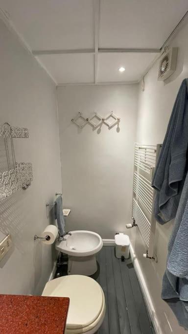 Vicolo San Trifone By Hili Apartment Roma Ngoại thất bức ảnh
