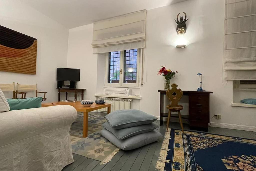 Vicolo San Trifone By Hili Apartment Roma Ngoại thất bức ảnh